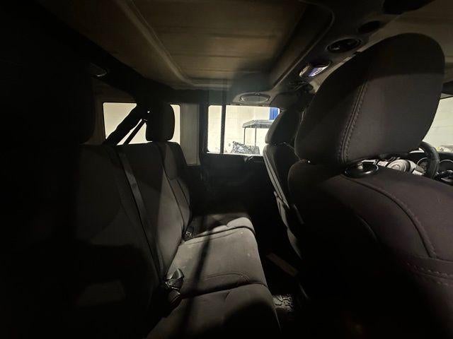 2013 Jeep Wrangler Unlimited 4WD 4dr Freedom Edition *Ltd Avail*