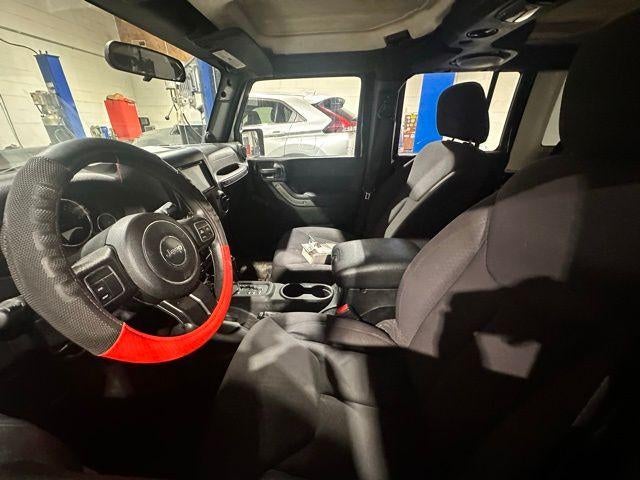 2013 Jeep Wrangler Unlimited 4WD 4dr Freedom Edition *Ltd Avail*