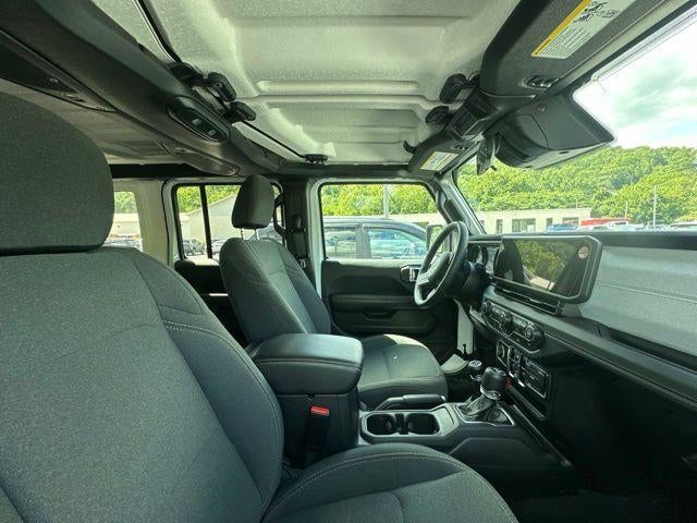 2025 Jeep Wrangler Sahara 4 Door 4x4