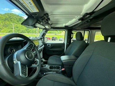 2025 Jeep Wrangler Sahara 4 Door 4x4