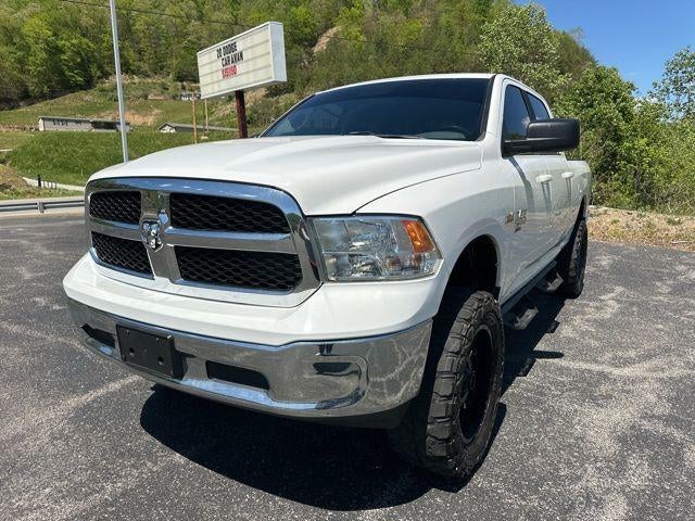 2019 RAM 1500 Classic SLT 4x4 Crew Cab 6'4" Box