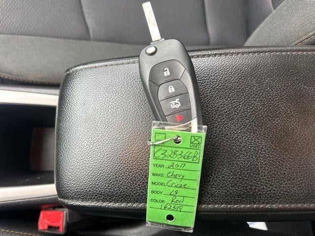 2017 Chevrolet Cruze Sedan LS (Automatic)