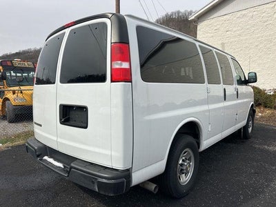 2024 Chevrolet Express Passenger 2500 2500 Regular Wheelbase Rear-Wheel Drive 1LT