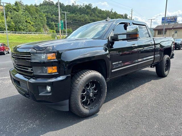 2015 Chevrolet Silverado 2500 HD Crew Cab Standard Box 4-Wheel Drive LTZ