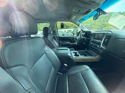 2015 Chevrolet Silverado 2500 HD Crew Cab Standard Box 4-Wheel Drive LTZ