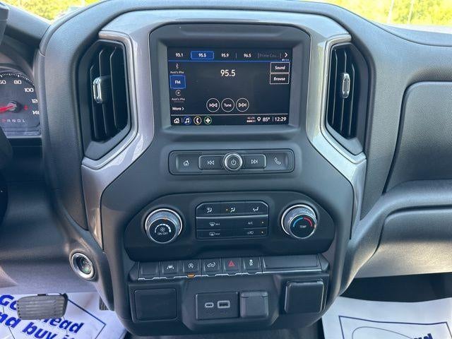 2023 Chevrolet Silverado 1500 Crew Cab Short Box 4-Wheel Drive Custom