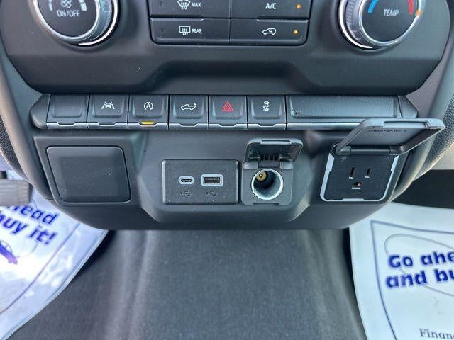 2023 Chevrolet Silverado 1500 Crew Cab Short Box 4-Wheel Drive Custom