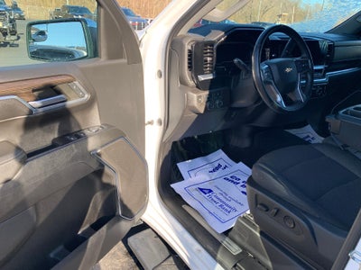 2023 Chevrolet Silverado 1500 Crew Cab Short Box 4-Wheel Drive LT 1LT