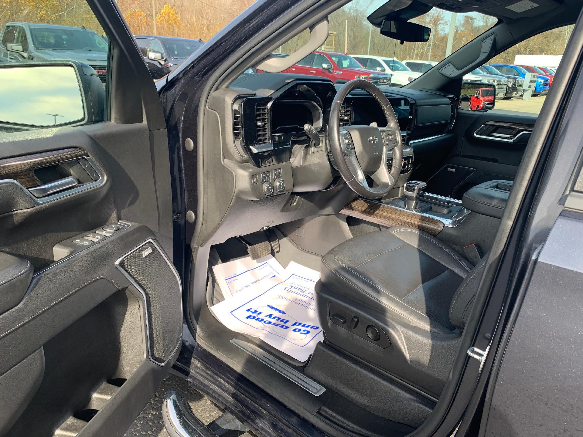 2022 Chevrolet Silverado 1500 Double Cab Standard Box 4-Wheel Drive RST