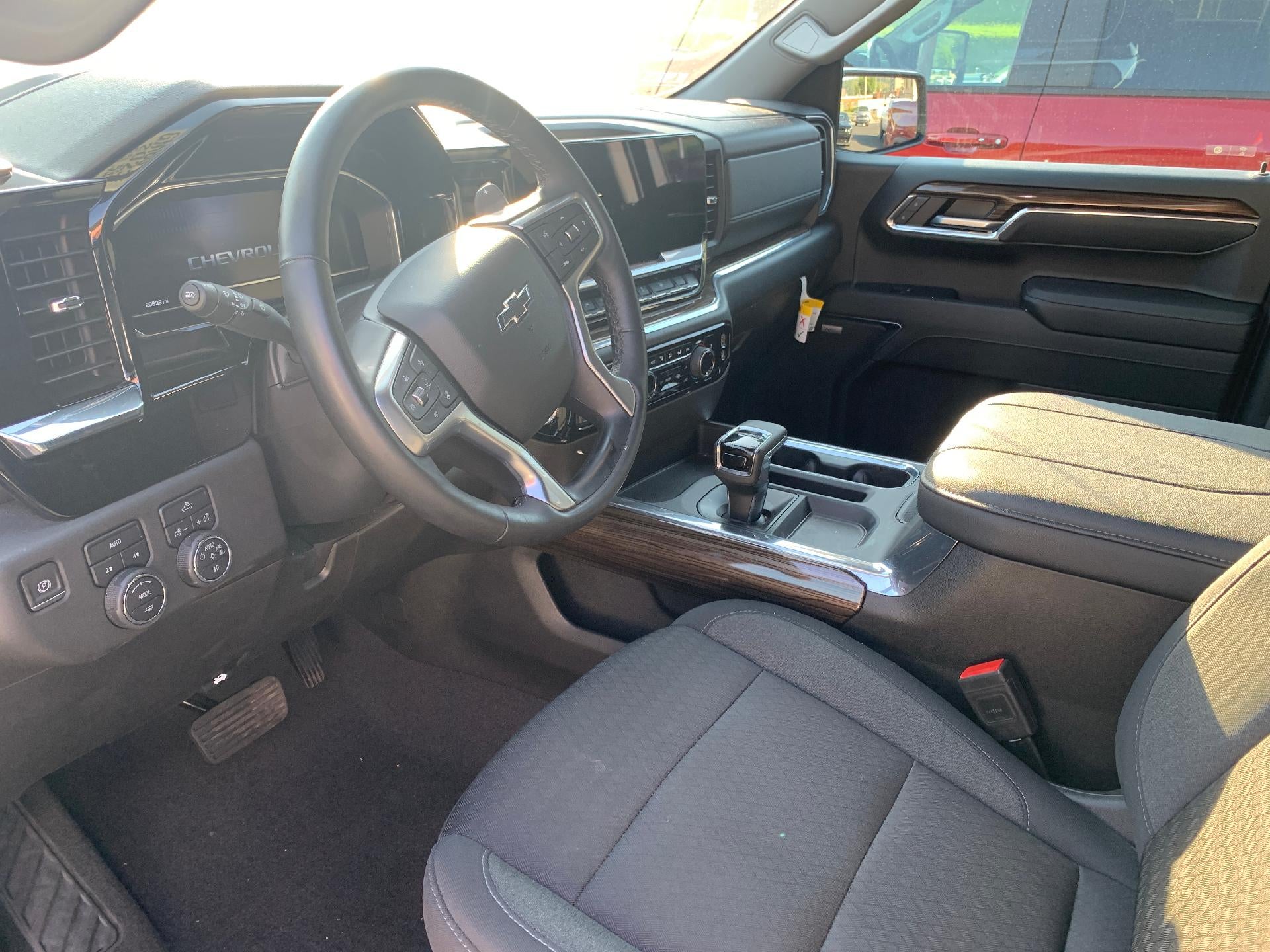 2023 Chevrolet Silverado 1500 Crew Cab Short Box 4-Wheel Drive RST