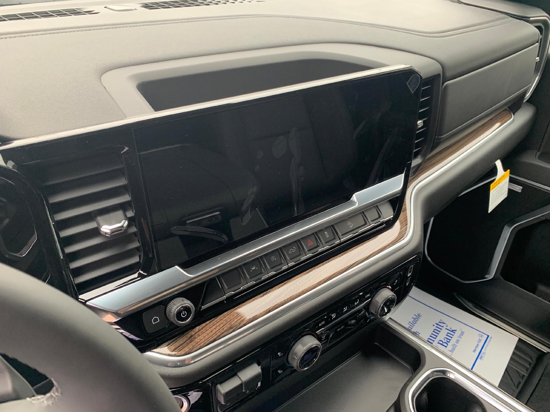 2026 Chevrolet Silverado 1500 RST Crew Cab 4x4 Z71