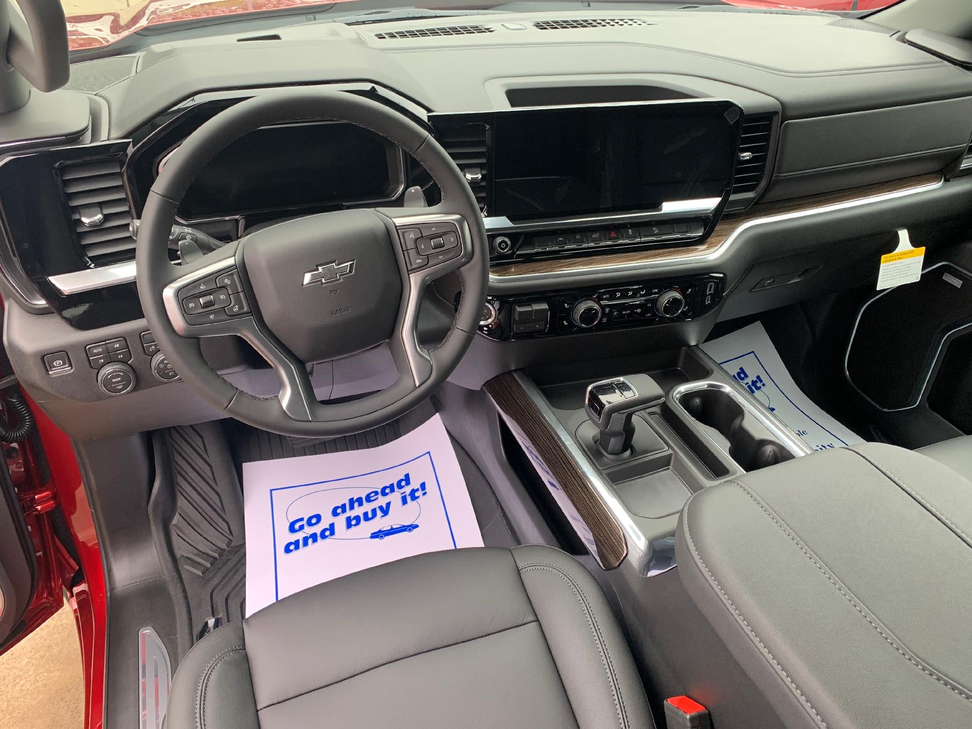 2026 Chevrolet Silverado 1500 RST Crew Cab 4x4 Z71