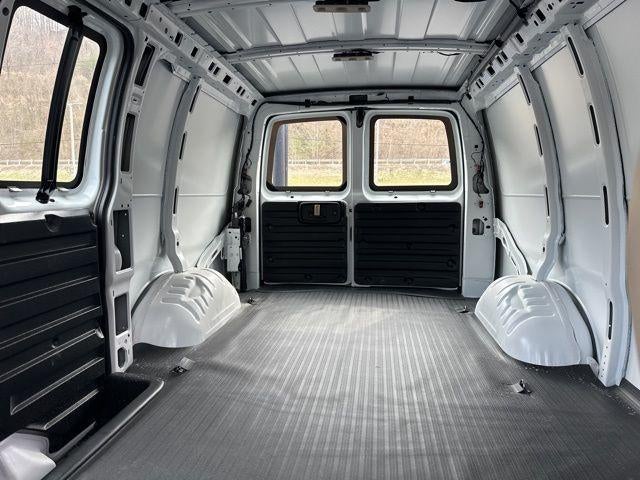 2025 Chevrolet Express Cargo 2500 2500 Regular Wheelbase Rear-Wheel Drive