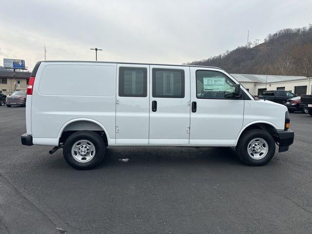 2025 Chevrolet Express Cargo 2500 2500 Regular Wheelbase Rear-Wheel Drive