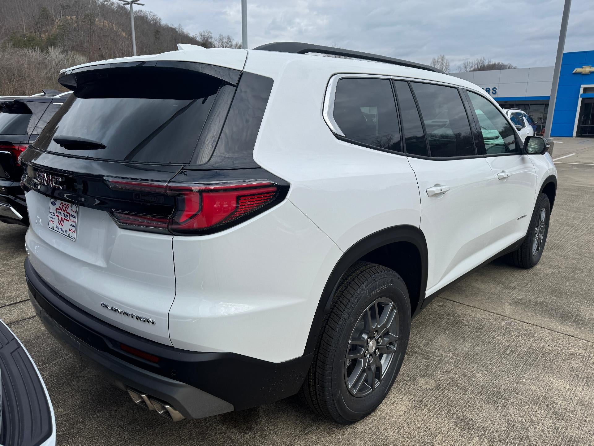 2026 GMC Acadia Elevation Edition