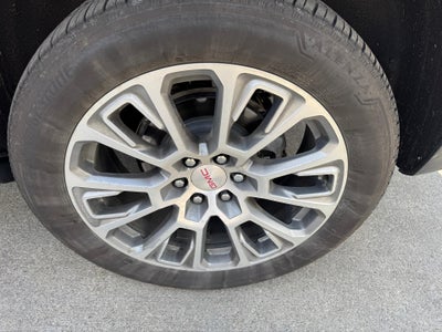 2025 GMC Yukon 4WD 4dr Denali