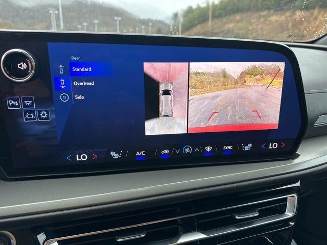 2024 Chevrolet Traverse LT w/2LT