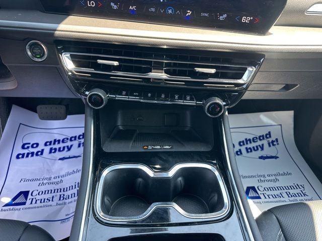 2026 Chevrolet Traverse LT w/2LT