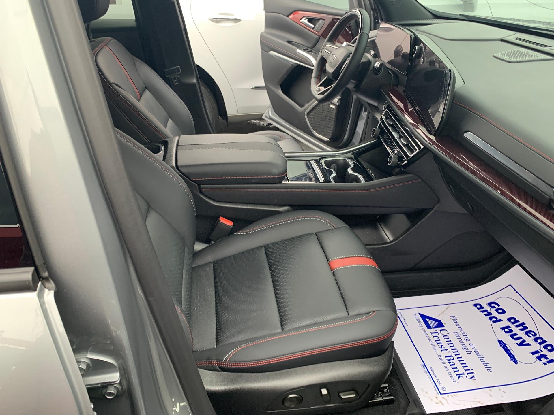 2025 Chevrolet Traverse RS w/2RS