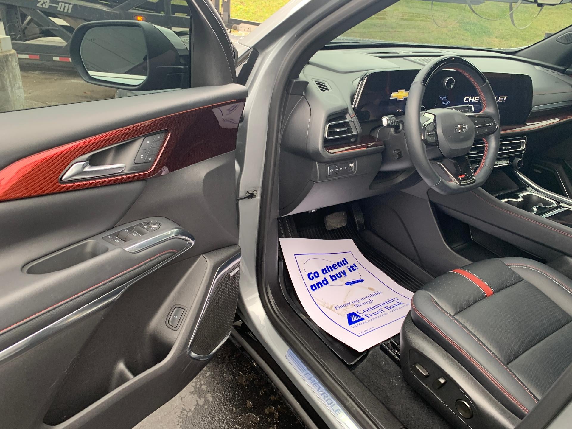 2025 Chevrolet Traverse RS w/2RS