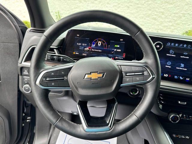 2025 Chevrolet Suburban 4WD Premier