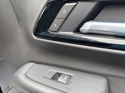 2025 Chevrolet Suburban 4WD Premier