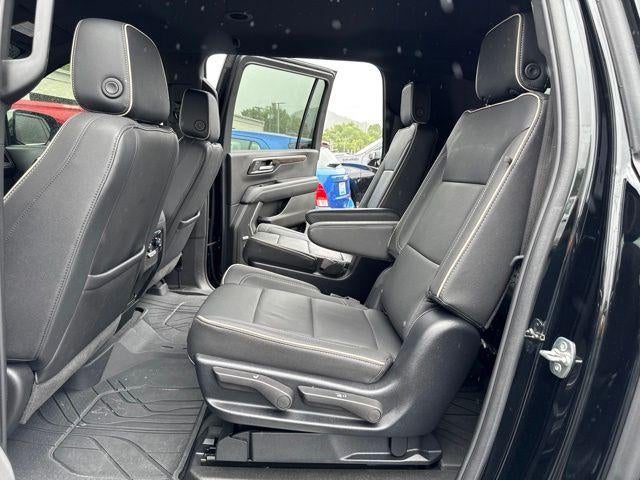 2025 Chevrolet Suburban 4WD Premier