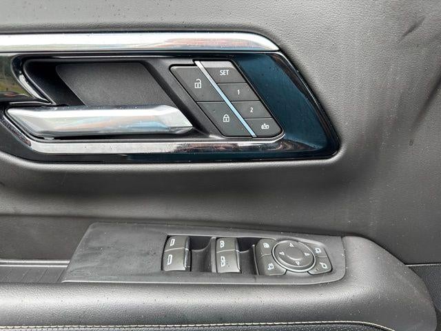 2025 Chevrolet Suburban 4WD Premier
