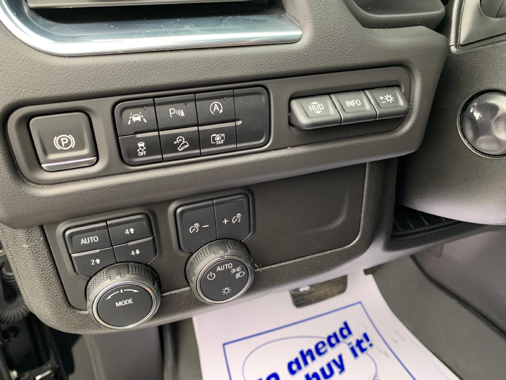 2024 Chevrolet Suburban 4WD Premier