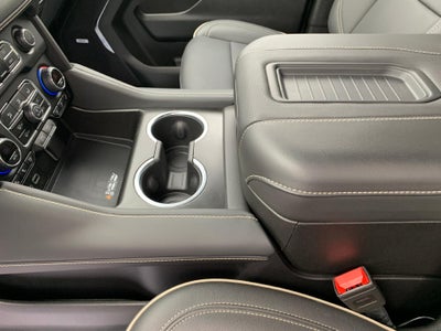 2024 Chevrolet Suburban 4WD Premier