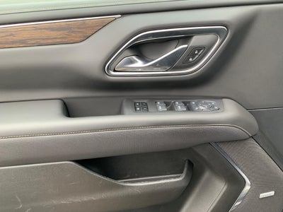 2024 Chevrolet Suburban 4WD Premier