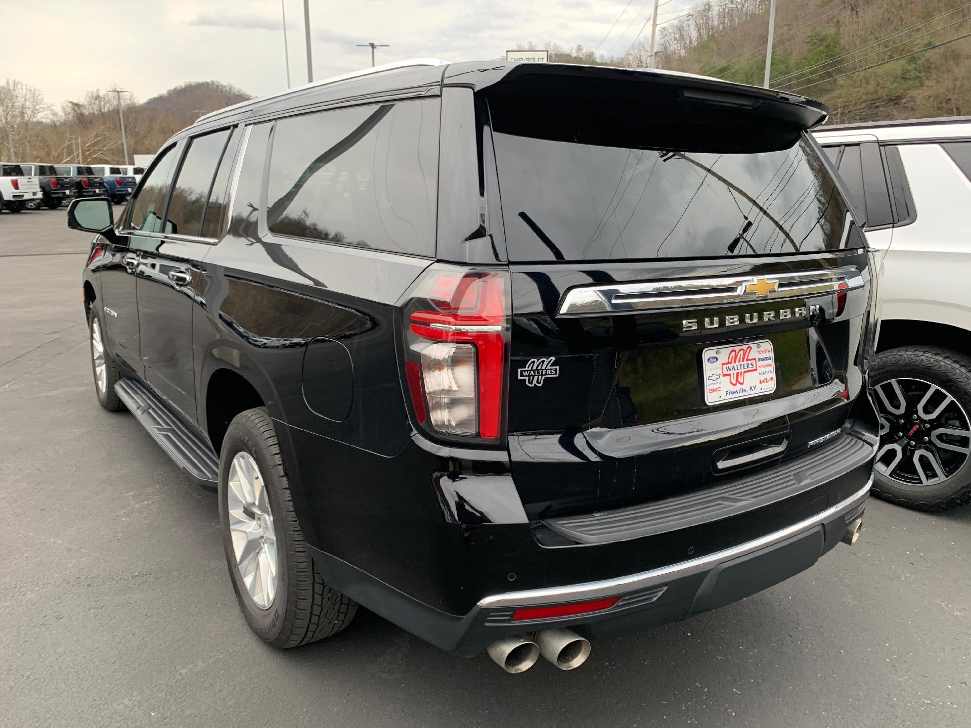 2024 Chevrolet Suburban 4WD Premier