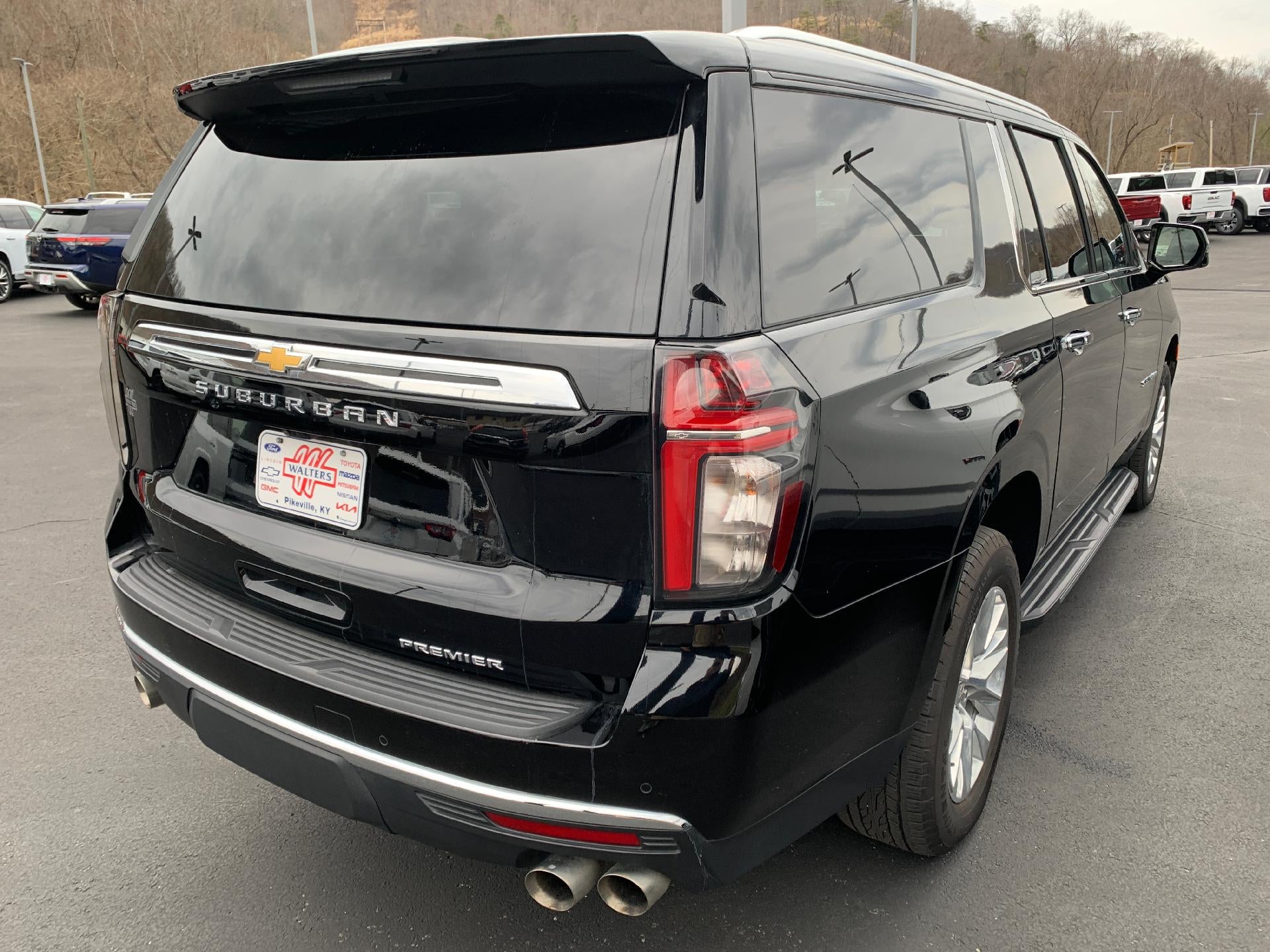 2024 Chevrolet Suburban 4WD Premier