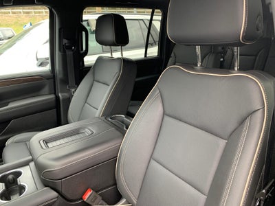 2024 Chevrolet Suburban 4WD Premier