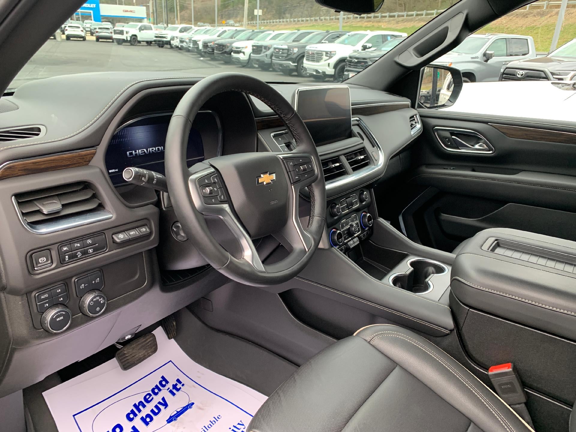 2024 Chevrolet Suburban 4WD Premier