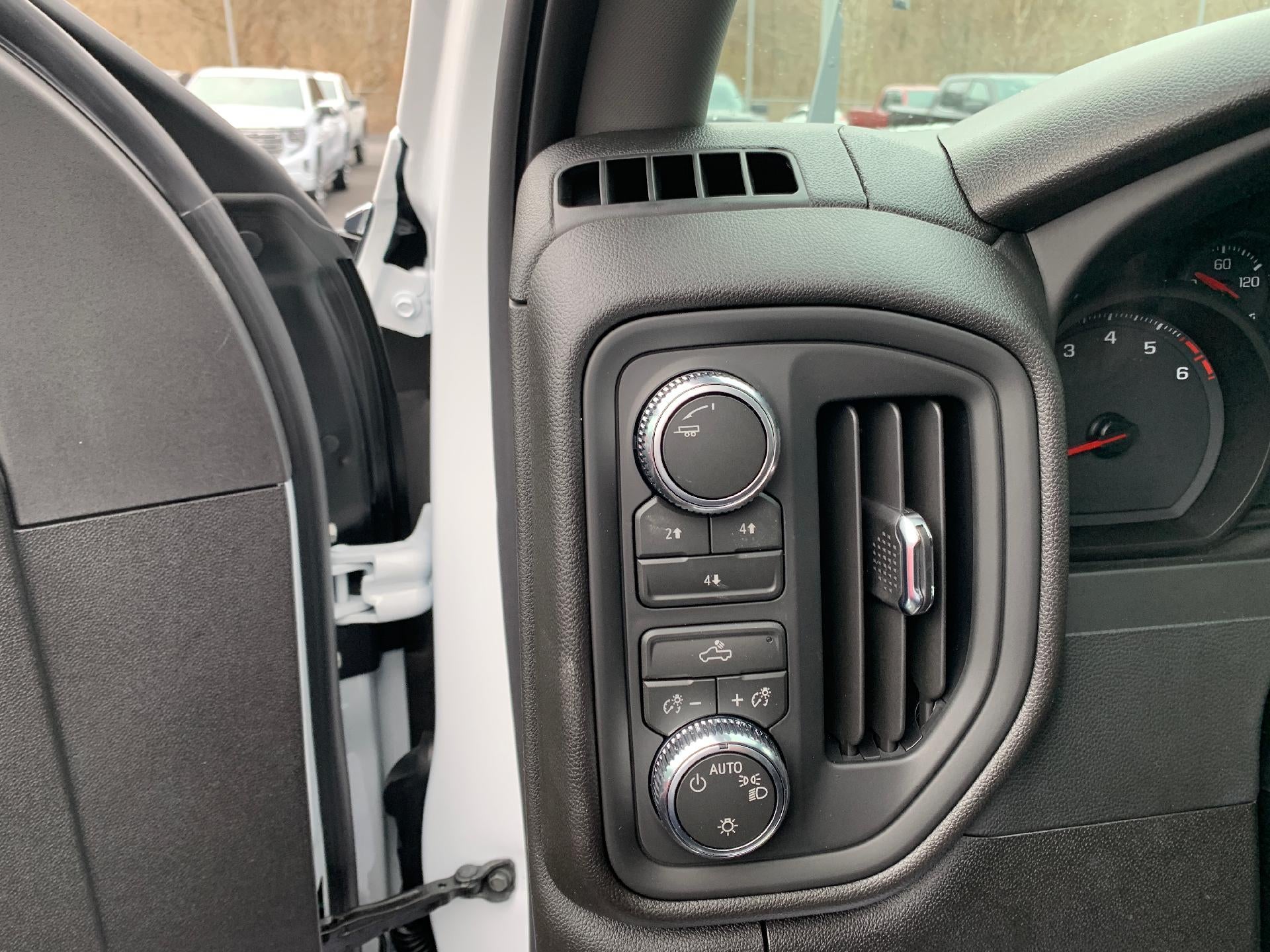 2026 GMC Sierra 2500 HD Pro Crew Cab 4x4