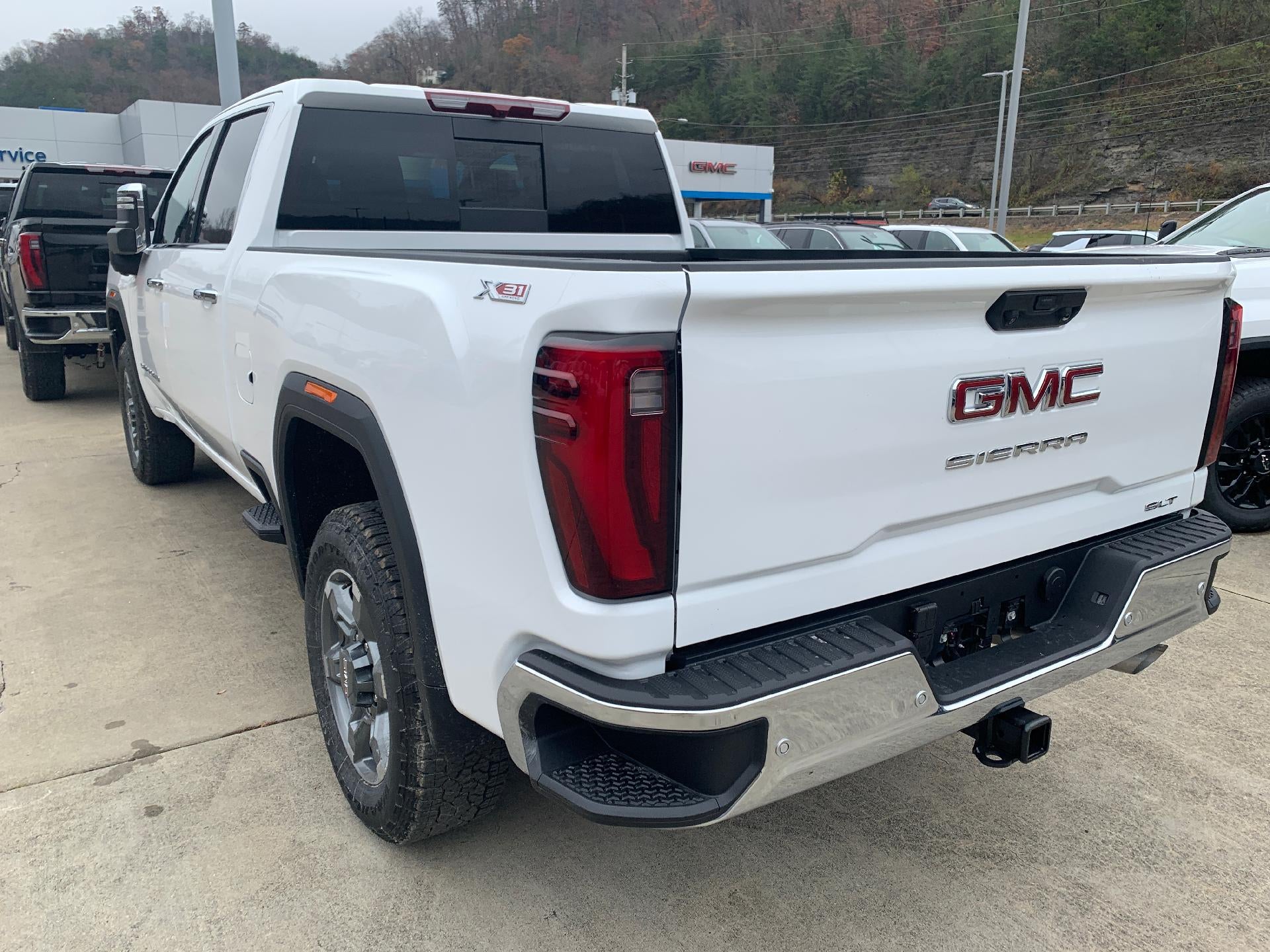 2026 GMC Sierra 2500 HD SLT Crew Cab 4x4