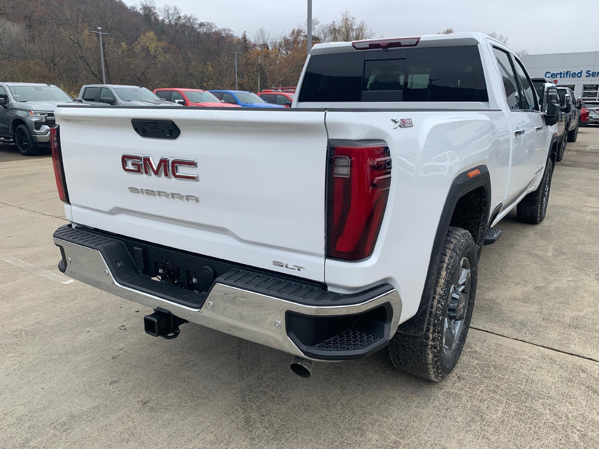 2026 GMC Sierra 2500 HD SLT Crew Cab 4x4