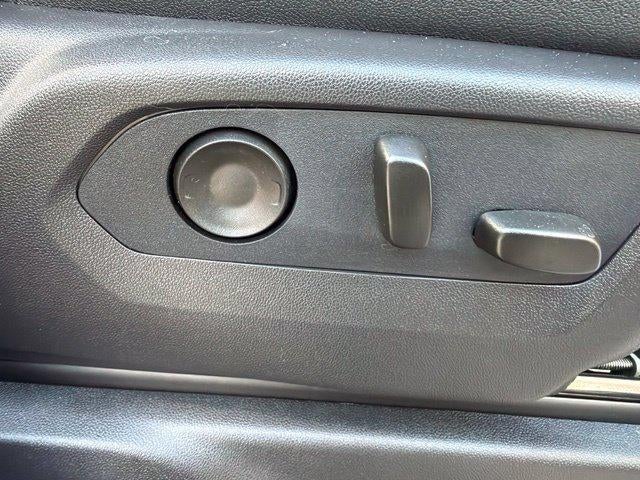 2026 GMC Sierra 2500 HD Crew Cab Standard Box 4-Wheel Drive SLT