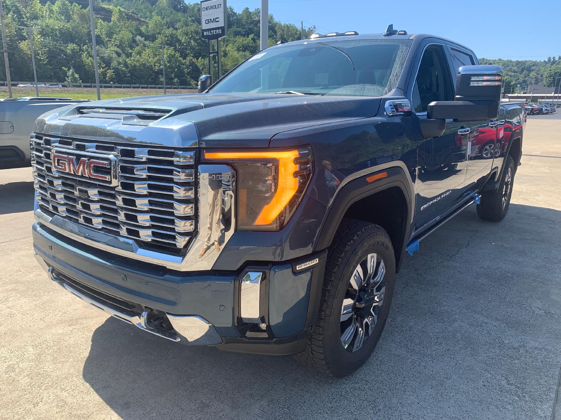 2026 GMC Sierra 2500 HD Denali Reserve Crew Cab 4x4 Duramax Diesel
