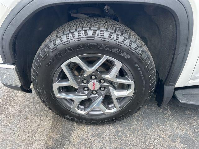 2023 GMC Sierra 1500 Crew Cab Short Box 4-Wheel Drive SLT