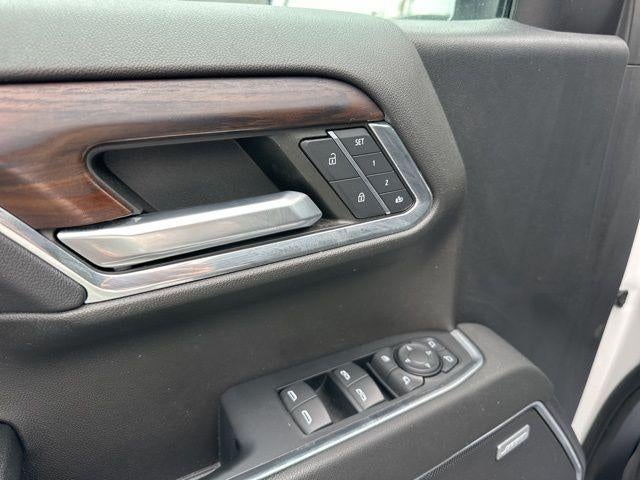 2023 GMC Sierra 1500 Crew Cab Short Box 4-Wheel Drive SLT
