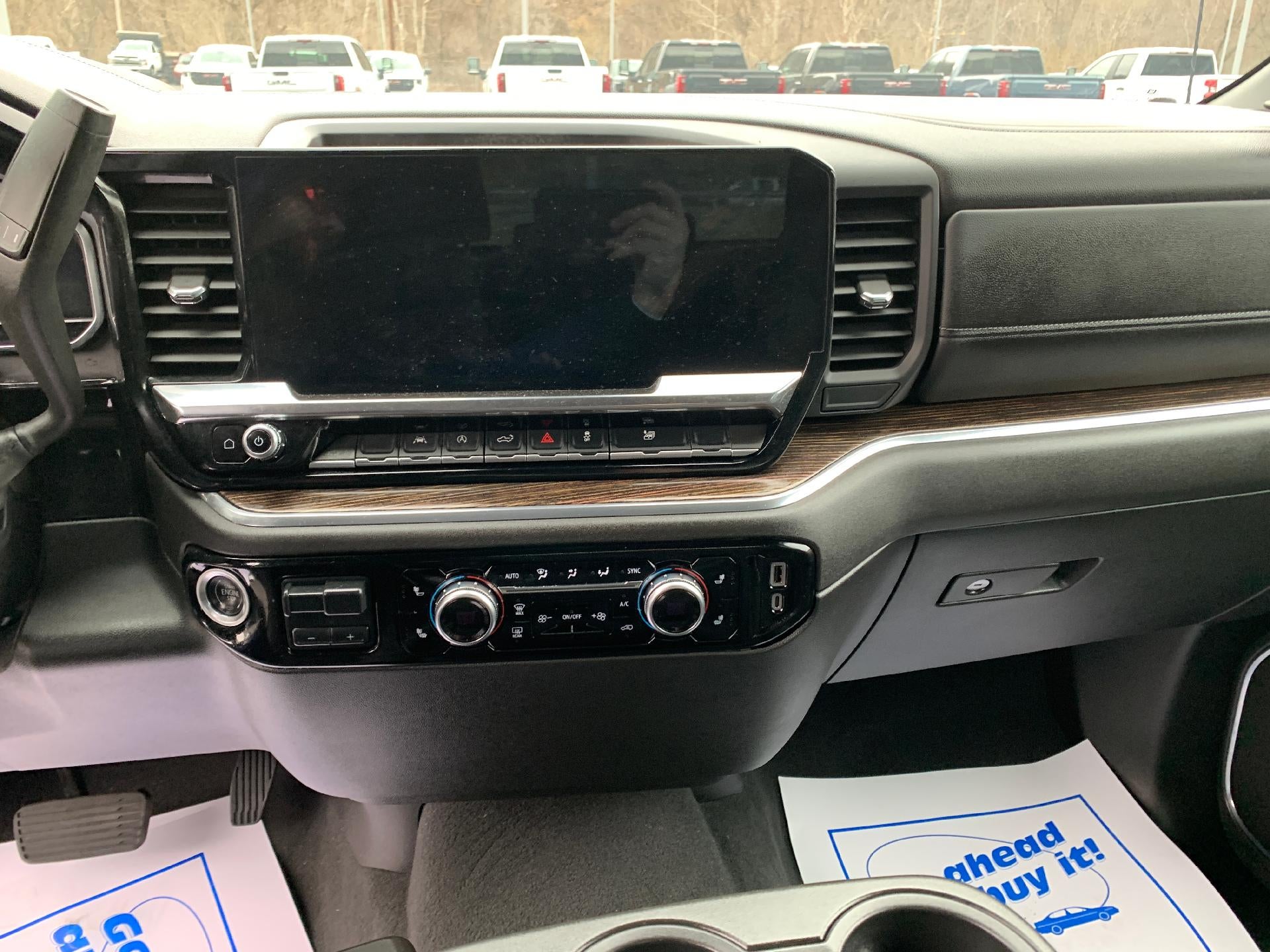 2023 GMC Sierra 1500 Double Cab Standard Box 4-Wheel Drive Elevation 3SB