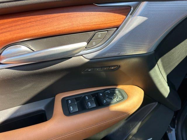 2023 Cadillac XT5 FWD 4dr Premium Luxury