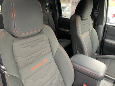 2024 Nissan Frontier Crew Cab 4x4 PRO-4X