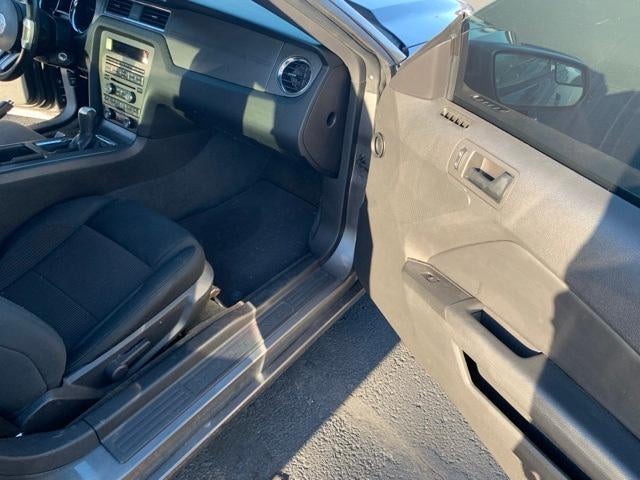 2014 Ford Mustang 2dr Cpe V6