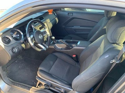2014 Ford Mustang 2dr Cpe V6