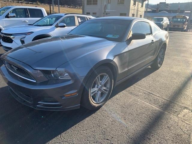 2014 Ford Mustang 2dr Cpe V6