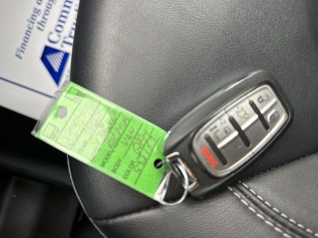 2025 Chrysler Pacifica Select FWD