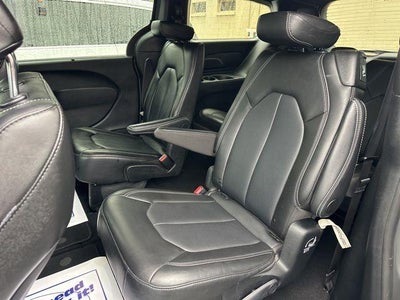 2025 Chrysler Pacifica Select FWD